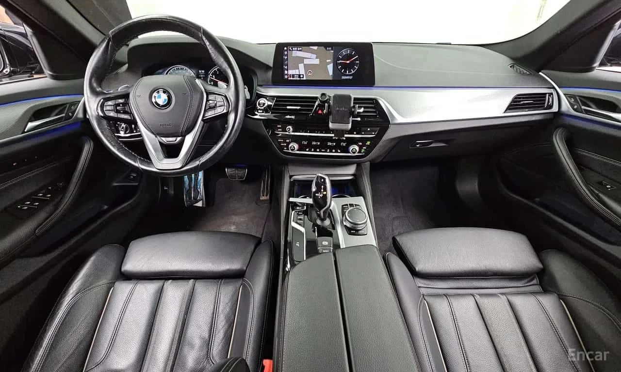BMW 530 i xDrive M-PKG| ПОДГРЕВИ| ПАНО| АМБИЕНТ| ПАМЕТ| , снимка 7 - Автомобили и джипове - 55625632