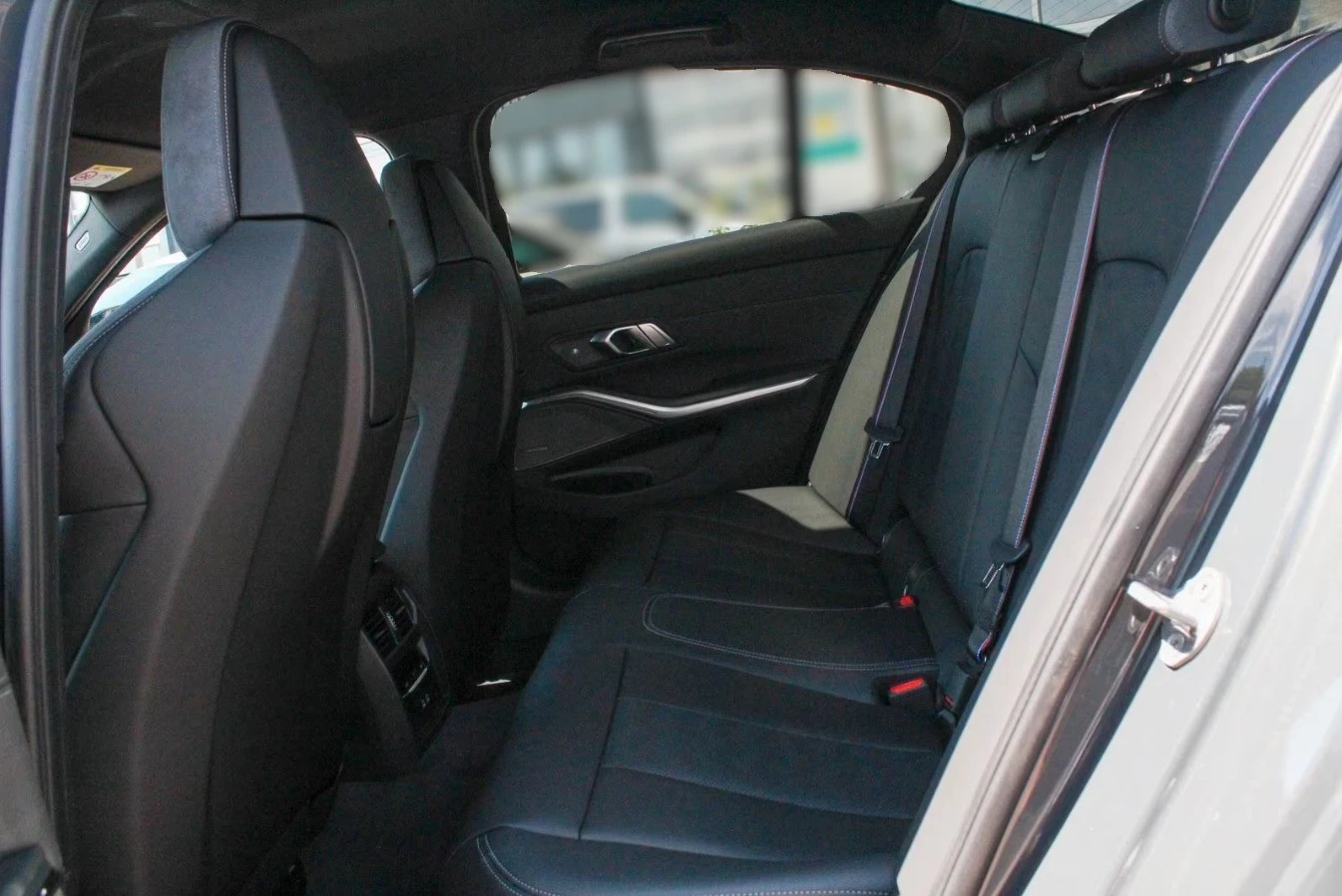 BMW M3 Comp* xDrive* LCI* H/K, снимка 7 - Автомобили и джипове - 55929081