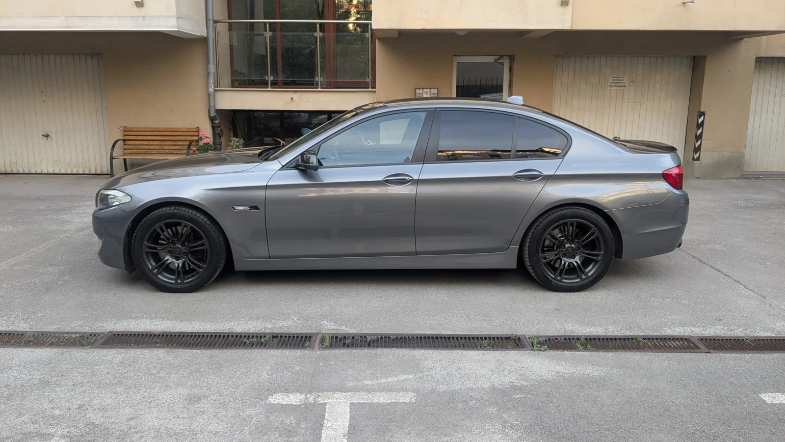 BMW 530 3.0d, снимка 9 - Автомобили и джипове - 56150399
