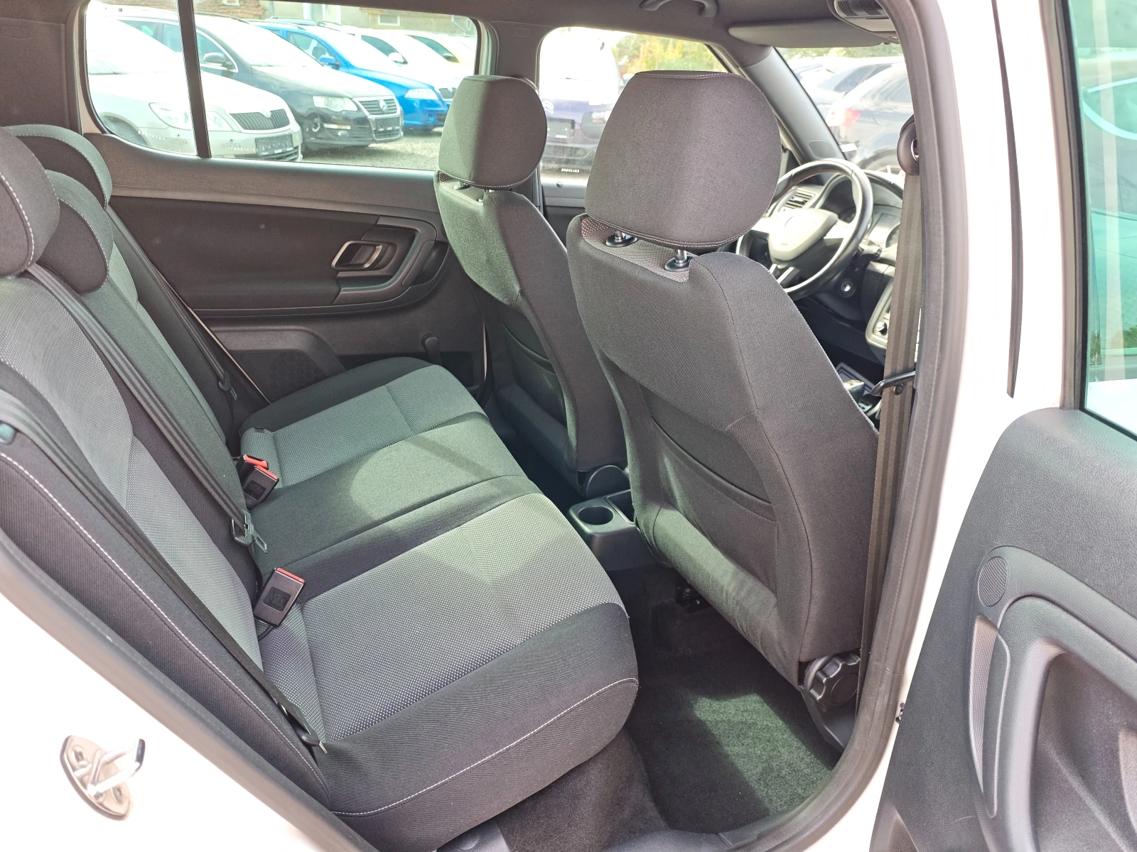 Skoda Fabia 1.6TDI MONTE CARLO, снимка 12 - Автомобили и джипове - 56164685