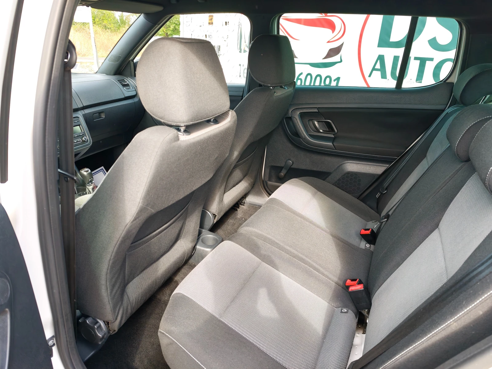 Skoda Fabia 1.6TDI MONTE CARLO, снимка 10 - Автомобили и джипове - 56164685