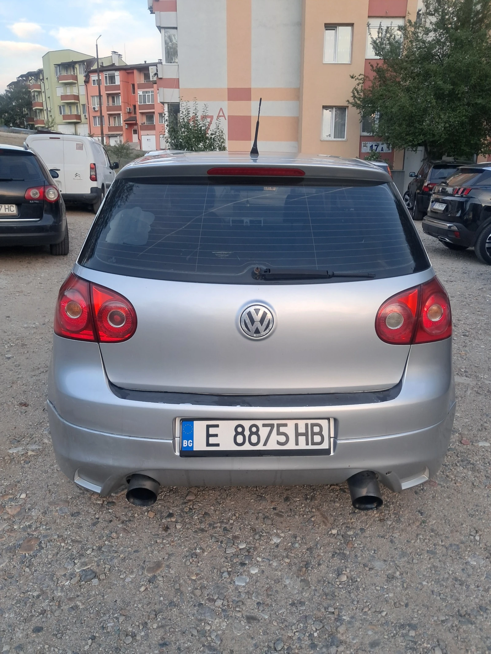 VW Golf 5, снимка 3 - Автомобили и джипове - 56183811