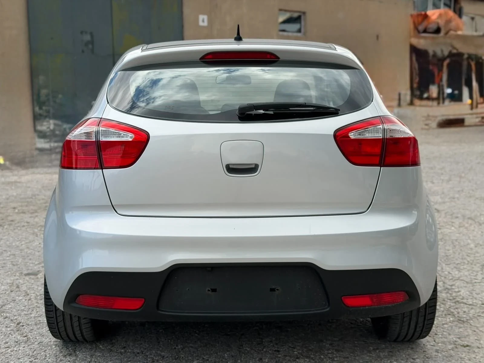 Kia Rio, снимка 12 - Автомобили и джипове - 56382650