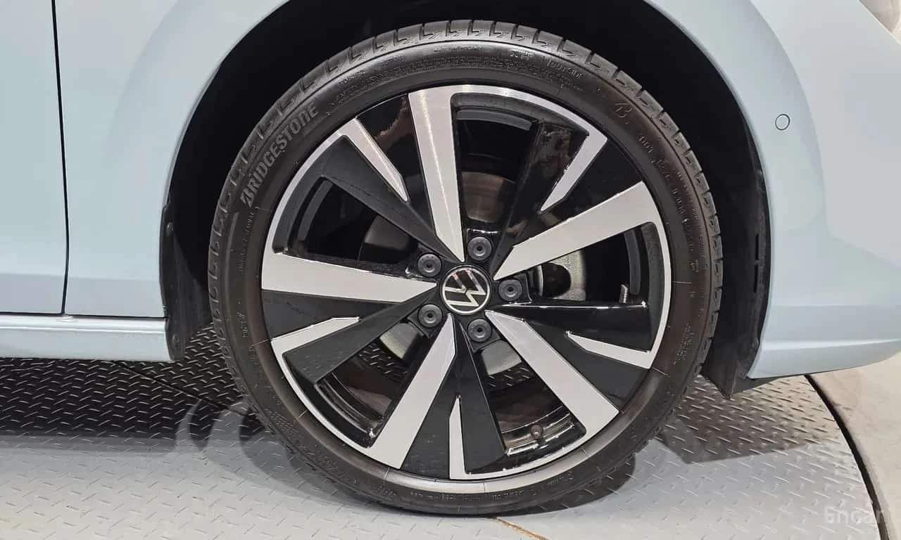 VW Golf * 2.0 TDI Prestige * ЦЕНА ДО БГ, снимка 15 - Автомобили и джипове - 56700558
