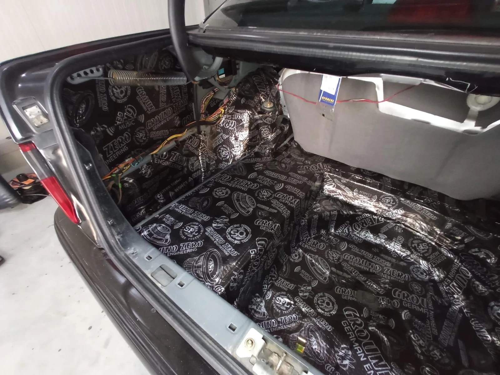 Mercedes-Benz E 55 AMG, снимка 10 - Автомобили и джипове - 56733569