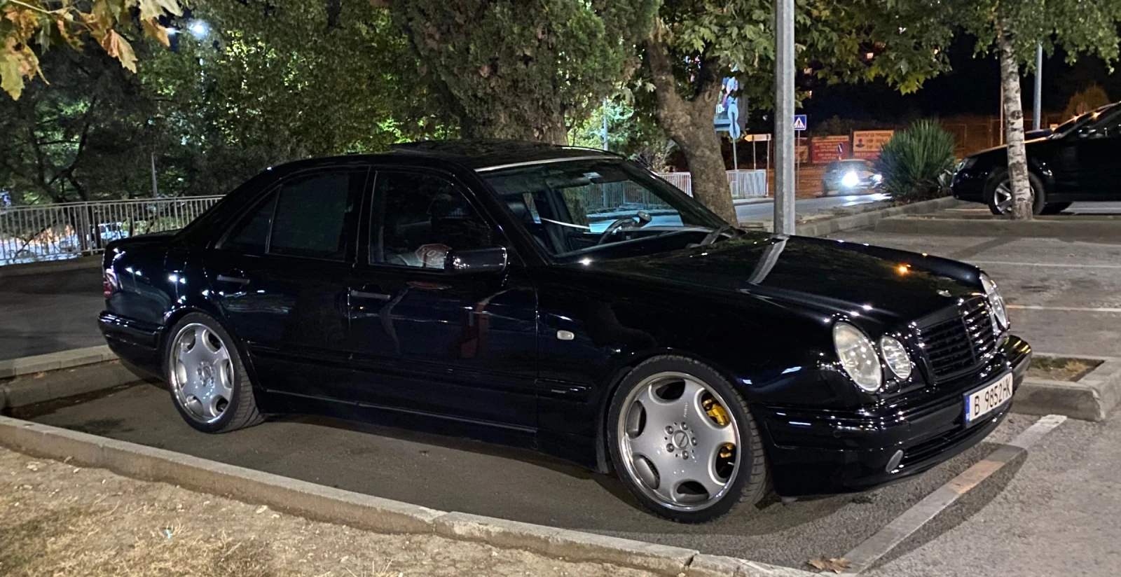 Mercedes-Benz E 55 AMG, снимка 6 - Автомобили и джипове - 56733569