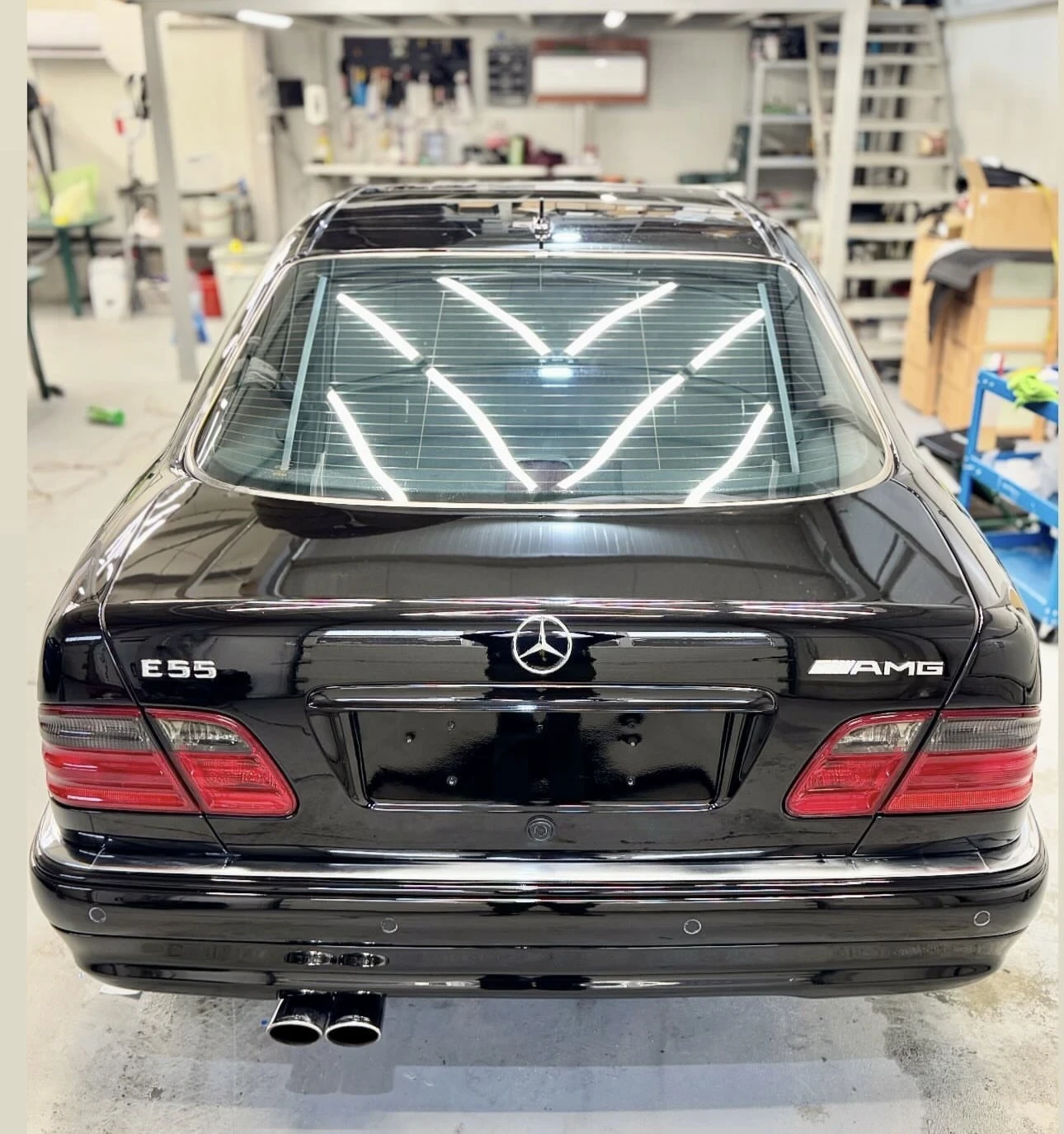 Mercedes-Benz E 55 AMG, снимка 2 - Автомобили и джипове - 56733569