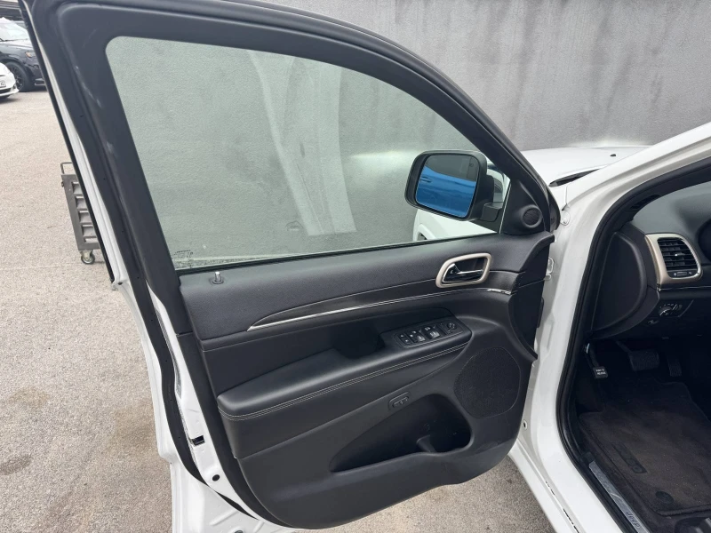 Jeep Grand cherokee LIMITED 5.7L HEMI V8, снимка 8 - Автомобили и джипове - 52695018