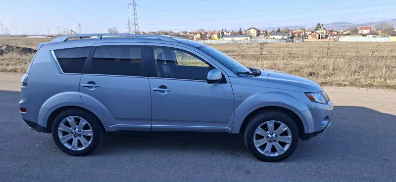 Mitsubishi Outlander 2.4 MIVEC 4X4 LPG, снимка 10 - Автомобили и джипове - 53142500