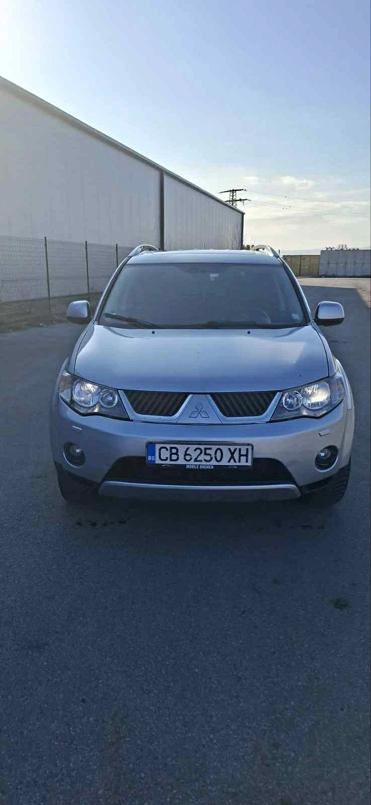 Mitsubishi Outlander 2.4 MIVEC 4X4 LPG, снимка 4 - Автомобили и джипове - 53142500