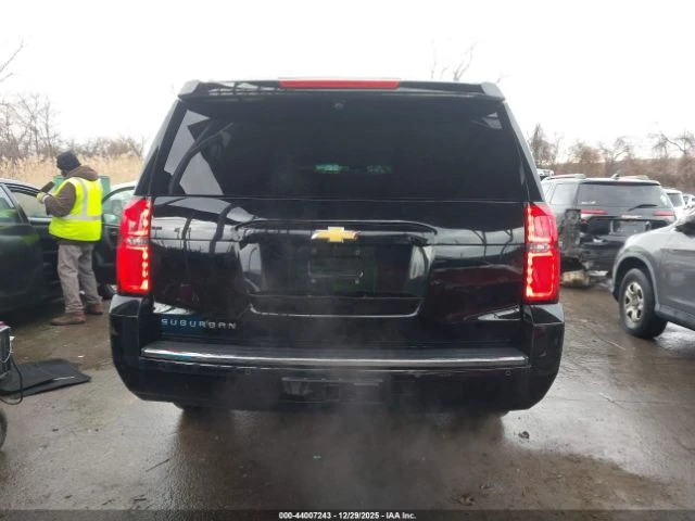 Chevrolet Suburban, снимка 12 - Автомобили и джипове - 53353955