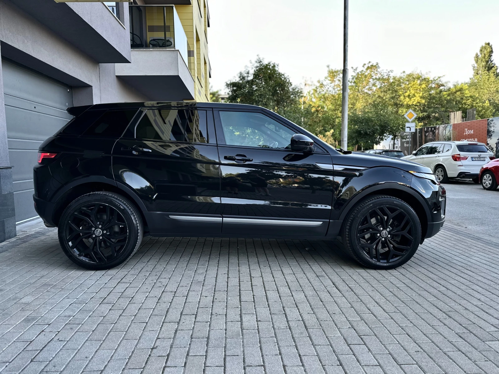 Land Rover Range Rover Evoque 2.0D Face 4x4 FULL - изображение 6