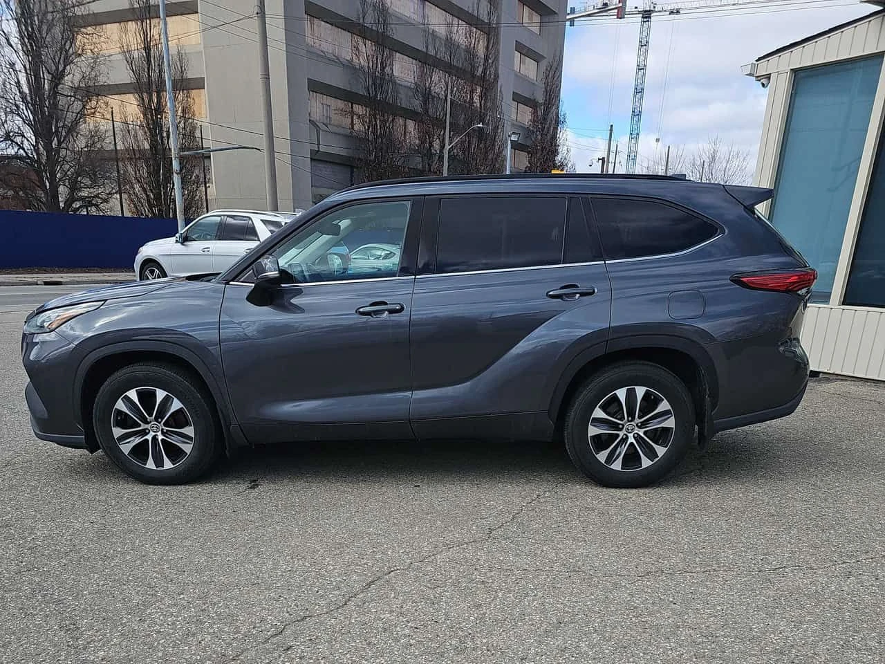 Toyota Highlander * XLE * CARFAX * КАМЕРА * ПОДГРЕВИ * NAVI, снимка 2 - Автомобили и джипове - 53818540