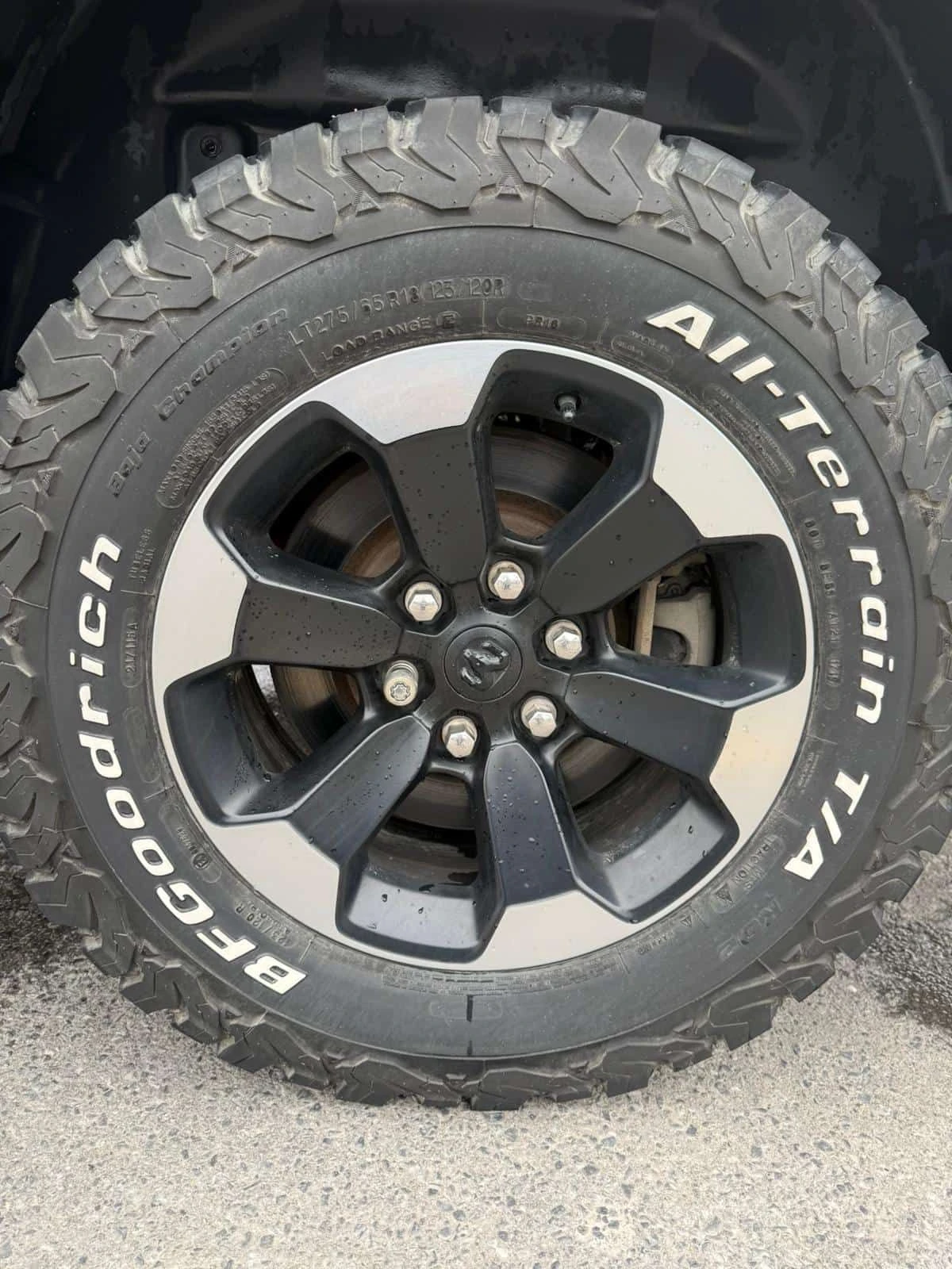 Dodge RAM 1500  Rebel / CARFAX / 5.7 HEMI , снимка 5 - Автомобили и джипове - 54388842