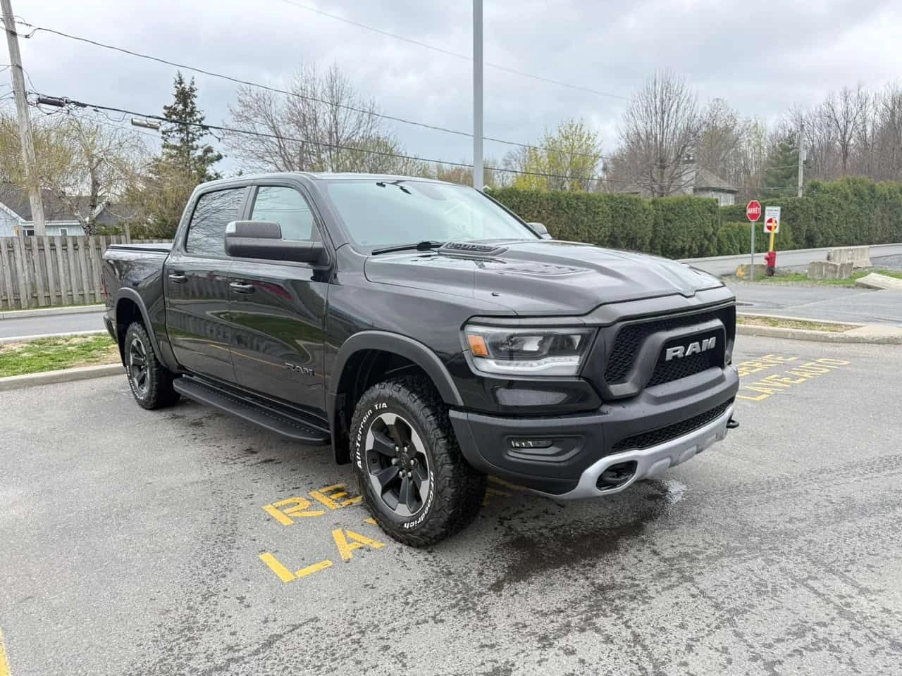 Dodge RAM 1500  Rebel / CARFAX / 5.7 HEMI , снимка 14 - Автомобили и джипове - 54388842