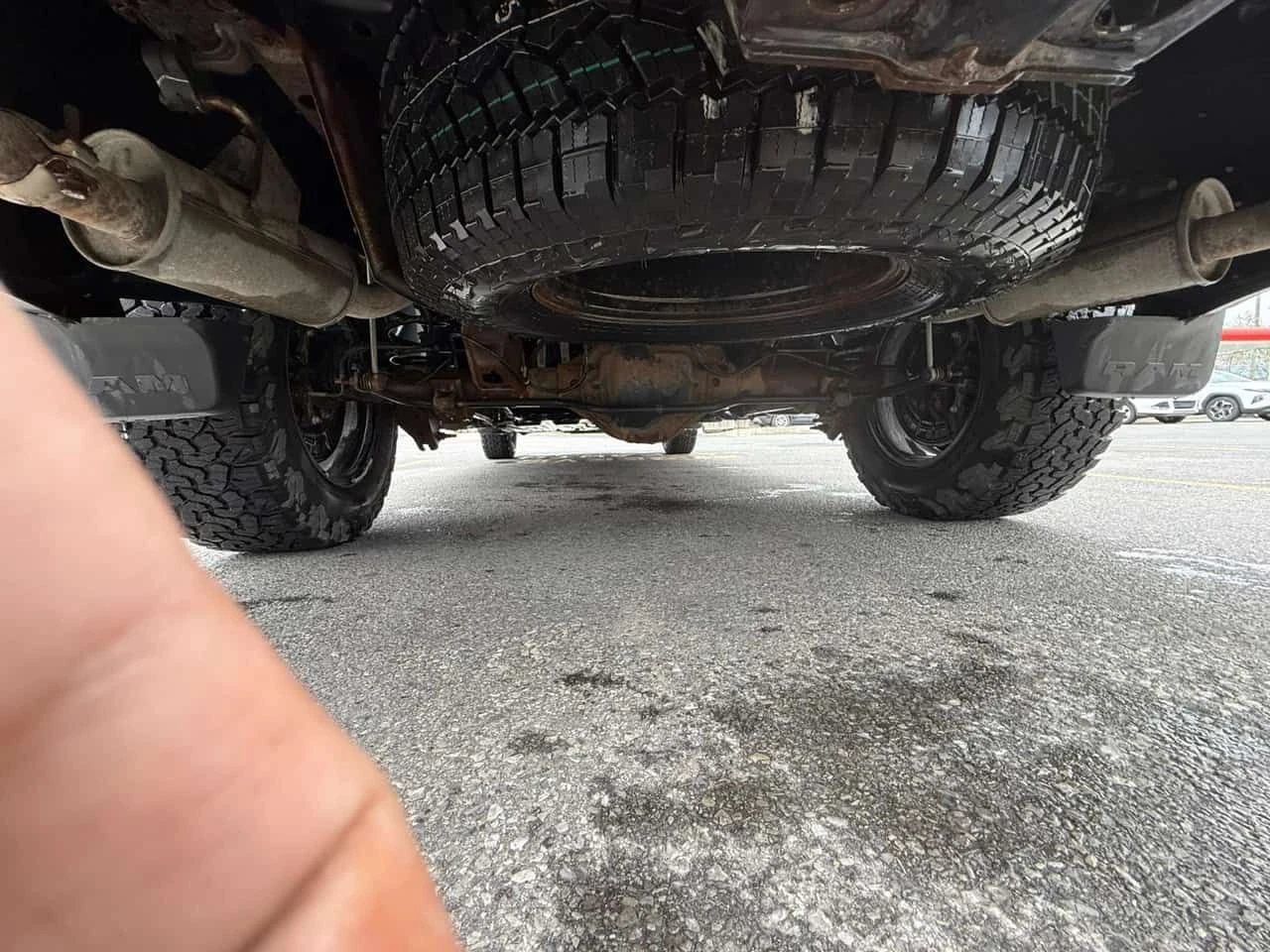 Dodge RAM 1500  Rebel / CARFAX / 5.7 HEMI , снимка 17 - Автомобили и джипове - 54388842