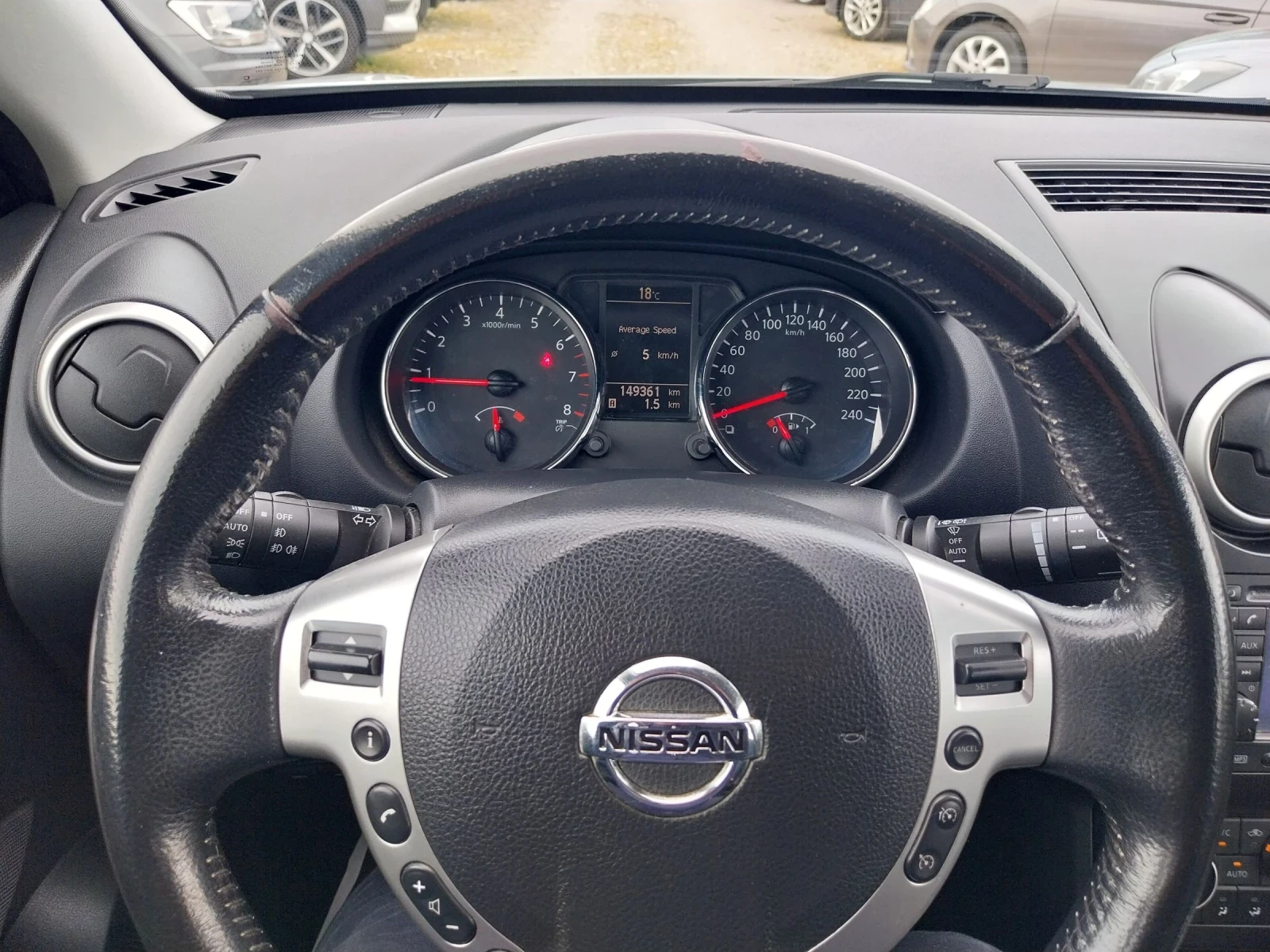 Nissan Qashqai 1.6 i, снимка 5 - Автомобили и джипове - 54409364