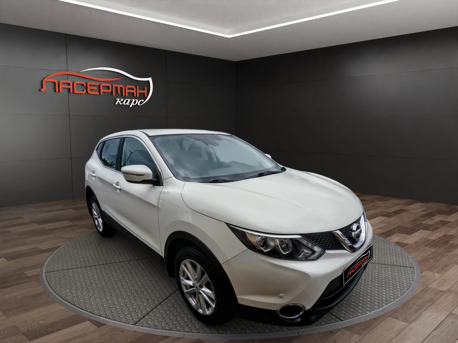Nissan Qashqai 1.6DCI ACENTA XTRONIC, снимка 2 - Автомобили и джипове - 54651144