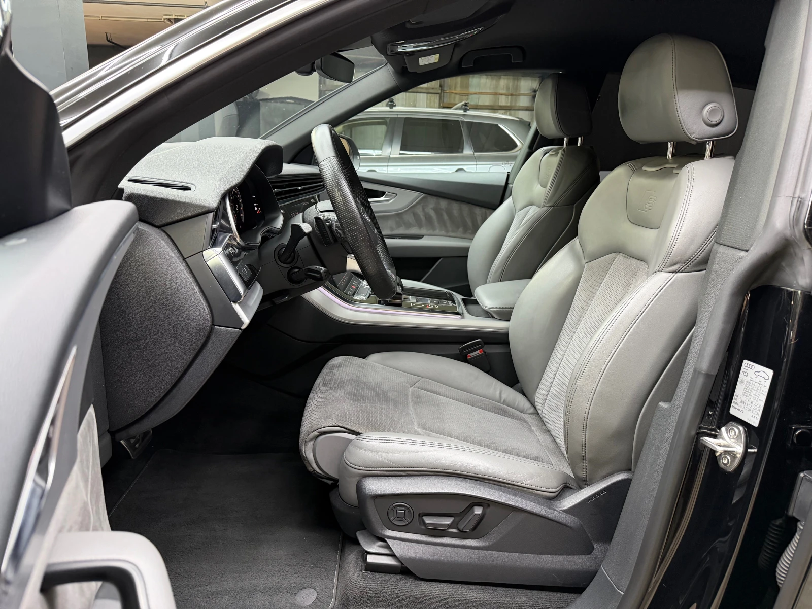 Audi Q8 50TDI 3xS-line, снимка 9 - Автомобили и джипове - 54796192