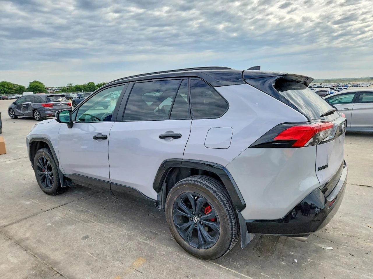 Toyota Rav4 2.5l Xse, снимка 2 - Автомобили и джипове - 55091905