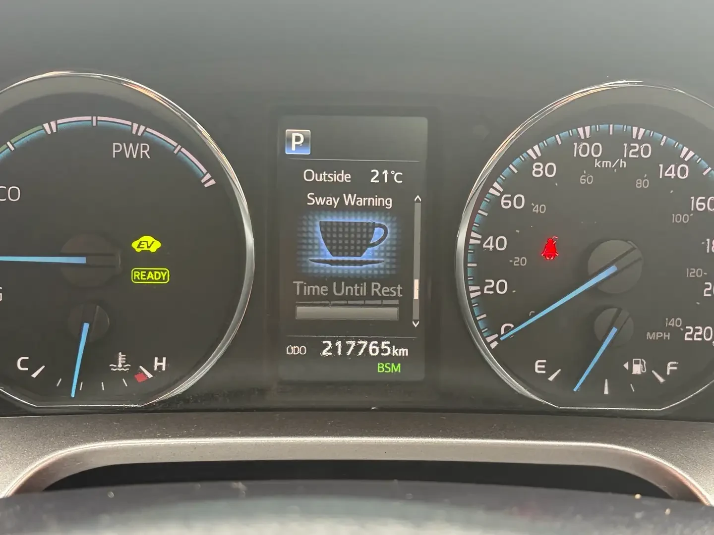 Toyota Rav4 Hybrid, Sport Edition, AWD, Camera, снимка 17 - Автомобили и джипове - 55314528