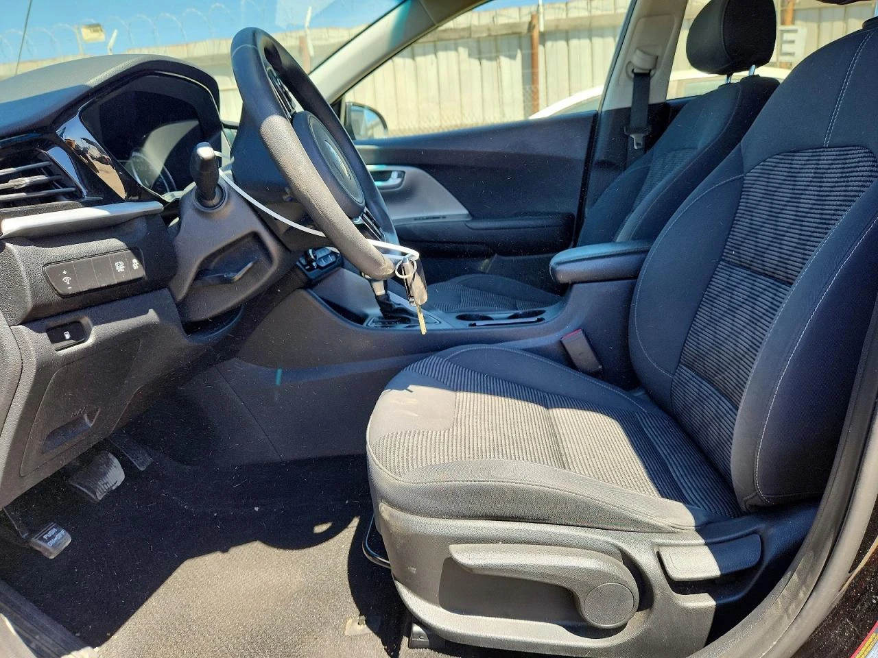 Kia Niro, снимка 7 - Автомобили и джипове - 55752788