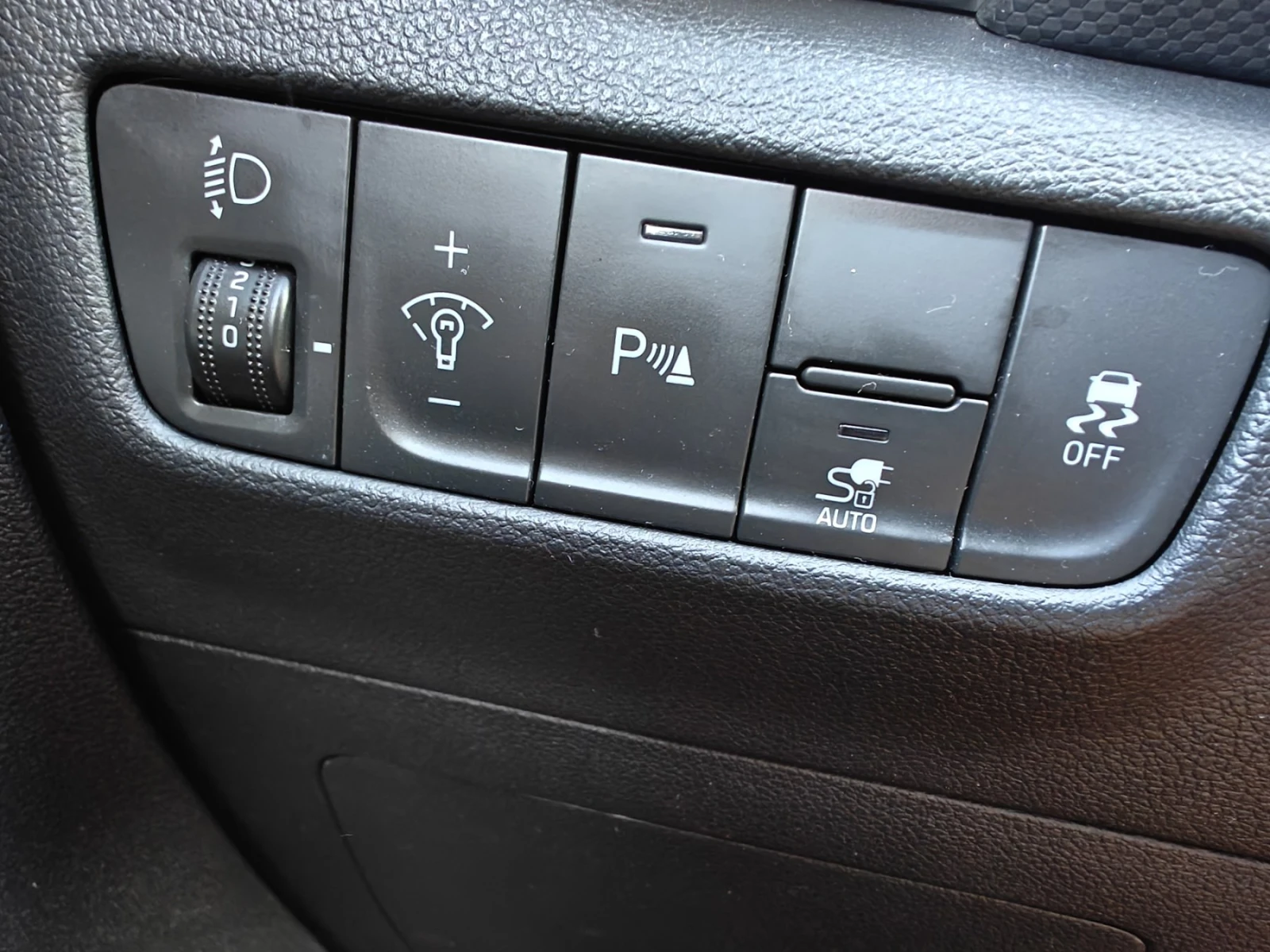 Hyundai Kona FACE 64 KWH , снимка 9 - Автомобили и джипове - 55796129