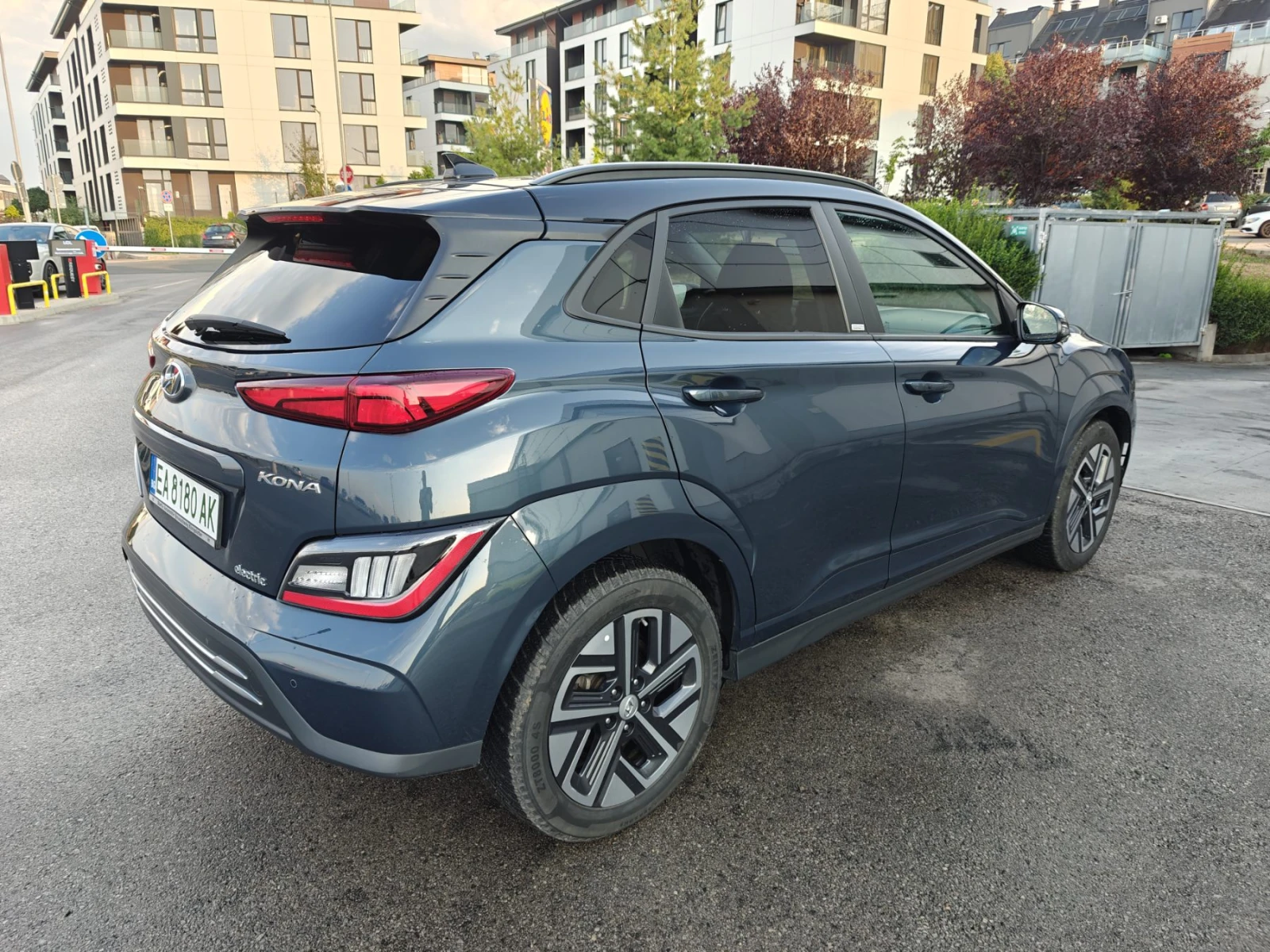 Hyundai Kona FACE 64 KWH , снимка 4 - Автомобили и джипове - 55796129