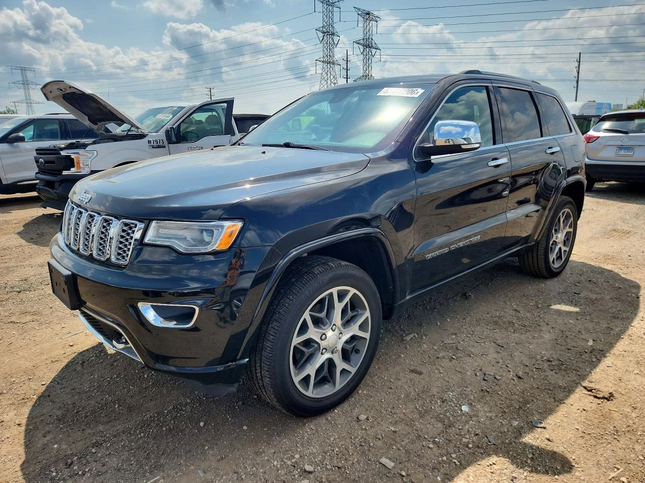 Jeep Grand cherokee OVERLAND* 5.7HEMI* 8ZF* PANO* , снимка 3 - Автомобили и джипове - 55837576