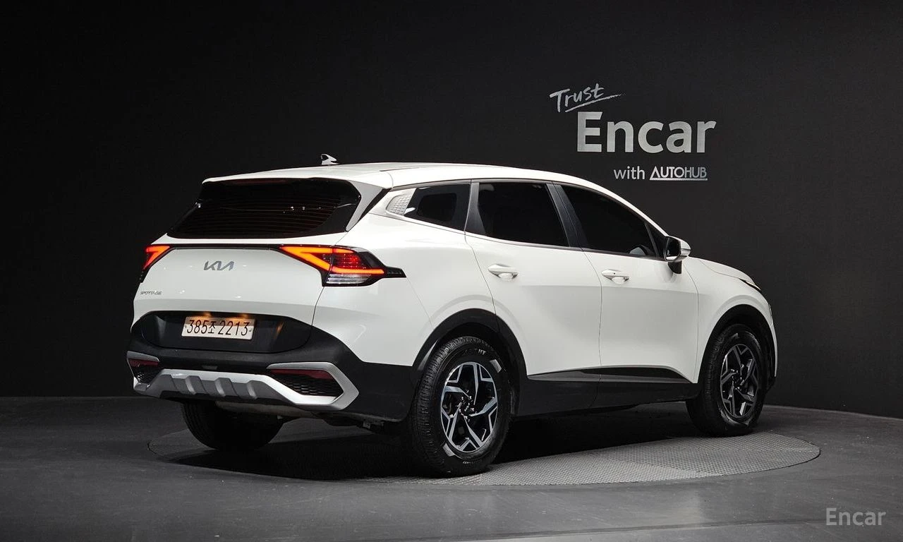 Kia Sportage ДИСТРОНИК* КАМЕРА* LANE* ASSIST* , снимка 2 - Автомобили и джипове - 56082194
