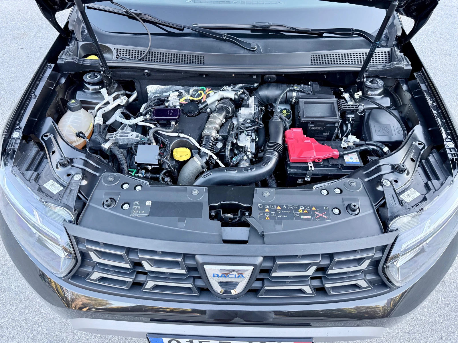Dacia Duster 1.5BlueDCI* EXTREME* FACELIFT* LED* 360Камери* , снимка 17 - Автомобили и джипове - 56364390