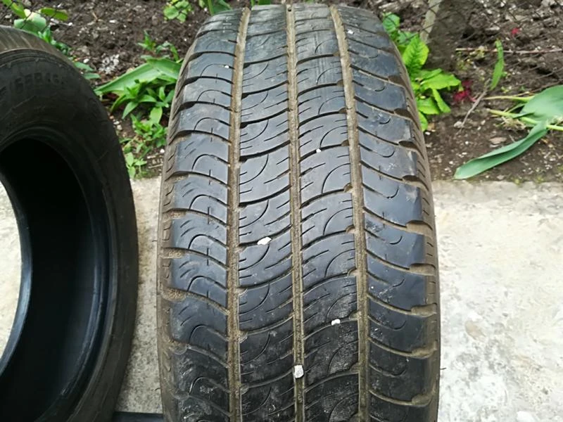 Гуми Летни 225/65R16, снимка 1 - Гуми и джанти - 21549995