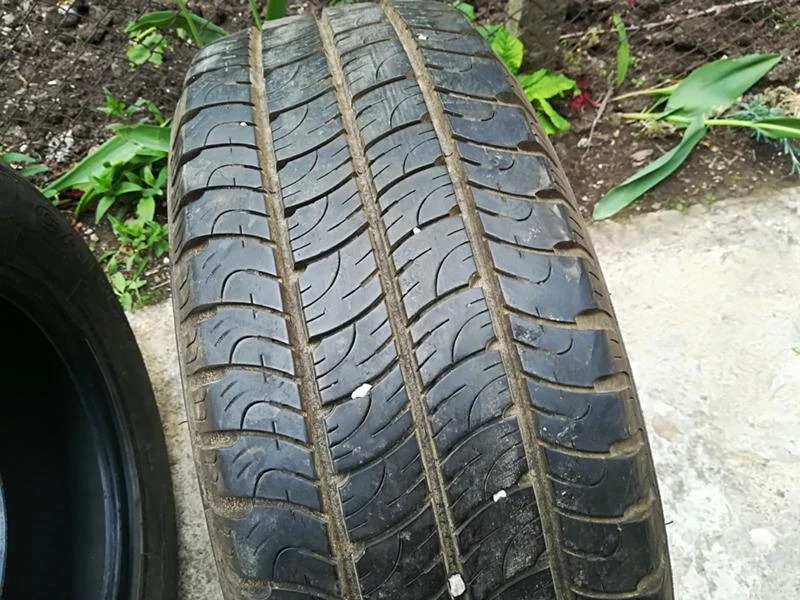 Гуми Летни 225/65R16, снимка 2 - Гуми и джанти - 21549995