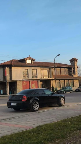 Chrysler 300c SRT, снимка 2