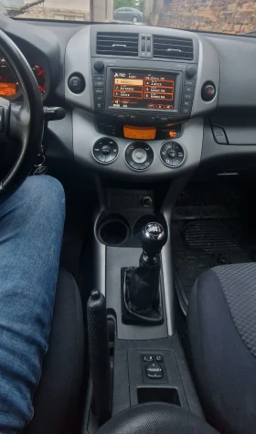 Toyota Rav4 2.2 D4D-136к.с., снимка 11