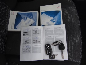Toyota Auris 1.4 D4D-90k.c./Навигация/Камера/6-скорости/Евро-5/, снимка 14 - Автомобили и джипове - 40734912