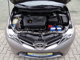 Toyota Auris 1.4 D4D-90k.c./Навигация/Камера/6-скорости/Евро-5/, снимка 16 - Автомобили и джипове - 40734912