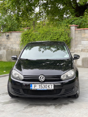 VW Golf, снимка 1 - Автомобили и джипове - 45526937