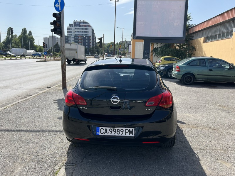 Opel Astra 1.7CDTi, снимка 7 - Автомобили и джипове - 42282379