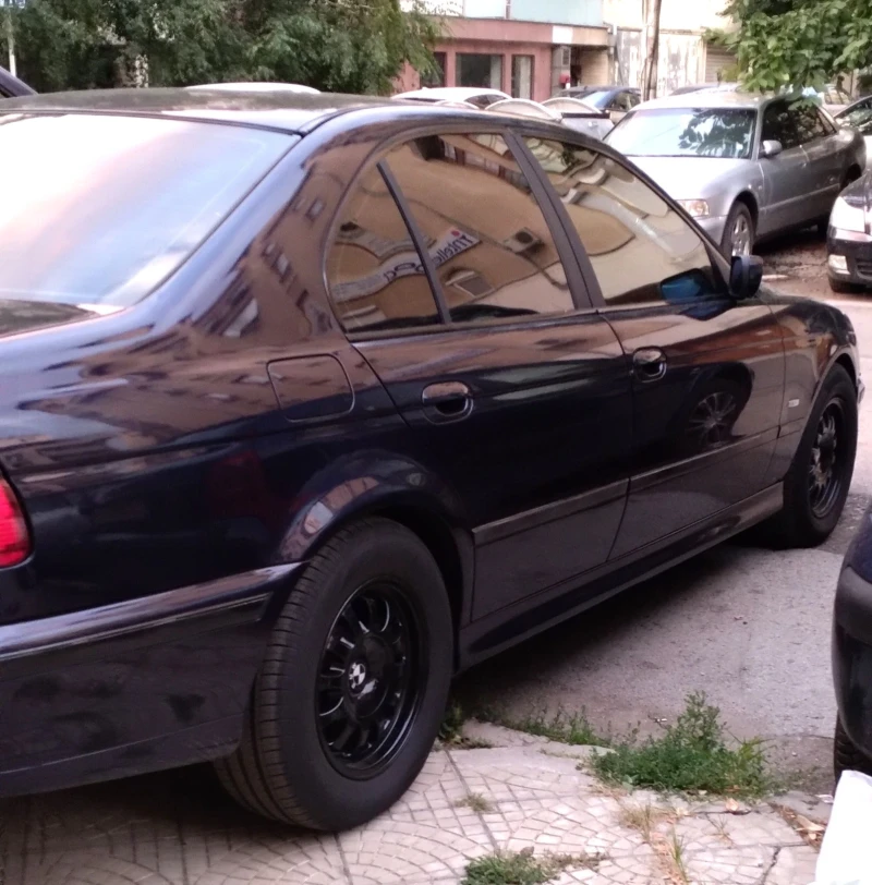 BMW 528, снимка 3 - Автомобили и джипове - 45830798