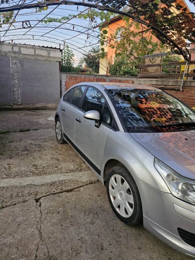 Citroen C4 1.4, снимка 2 - Автомобили и джипове - 46958381