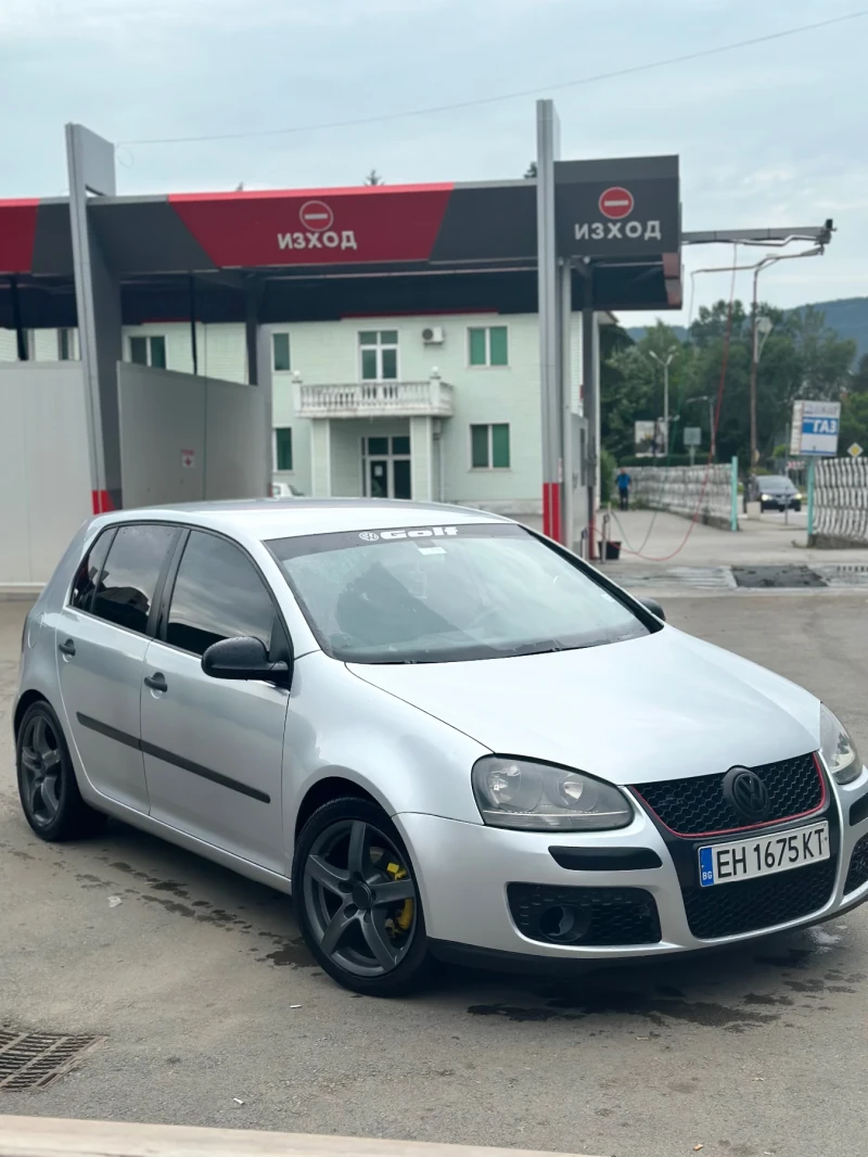 VW Golf, снимка 1 - Автомобили и джипове - 48483680