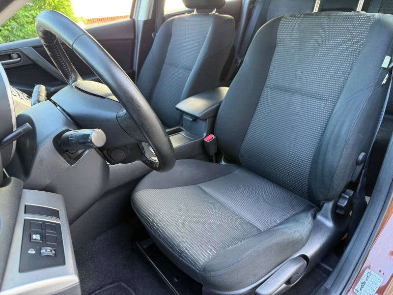 Mazda 3 1.6i FACELIFT , снимка 8 - Автомобили и джипове - 50907217