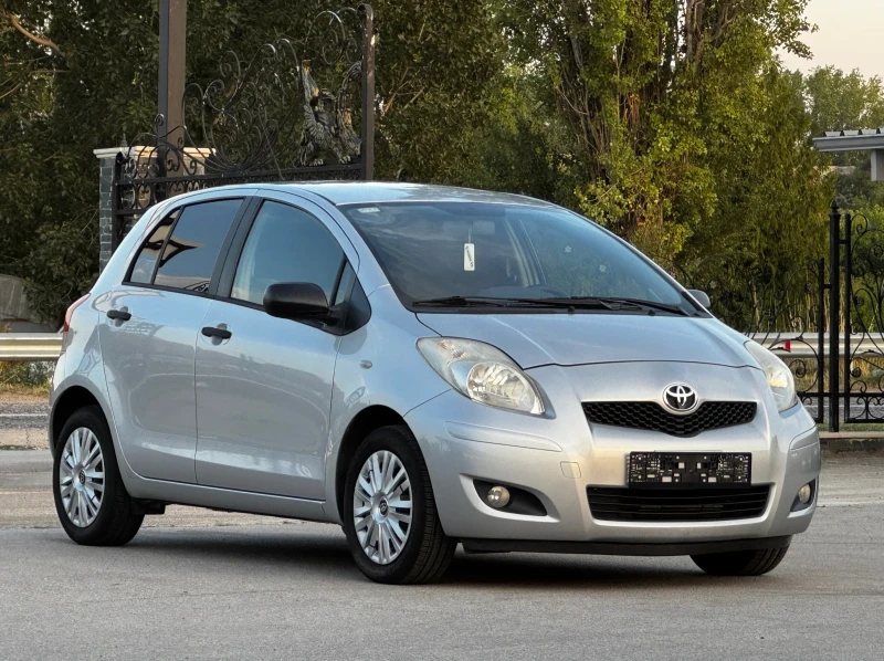 Toyota Yaris 1.0VVT-I ИТАЛИЯ FACELIFT, снимка 3 - Автомобили и джипове - 51697810