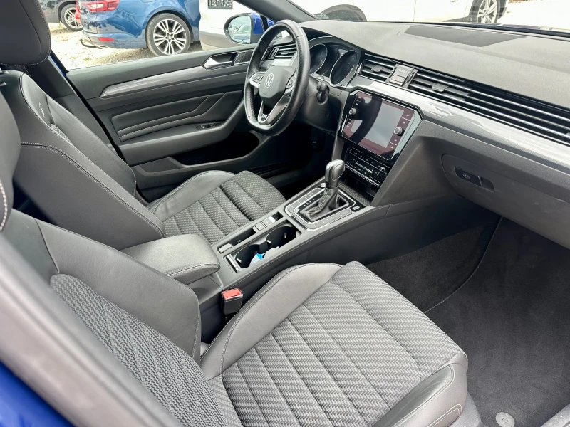 VW Passat 2.0tdi 200кс новия мотор Фейс R-Line, снимка 10 - Автомобили и джипове - 51750752