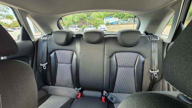 Audi A1 1.6 tdi, снимка 5 - Автомобили и джипове - 52181895