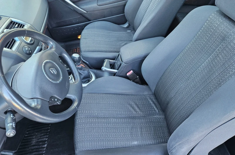 Renault Megane 2.0 бензин - газ, снимка 10 - Автомобили и джипове - 52943274