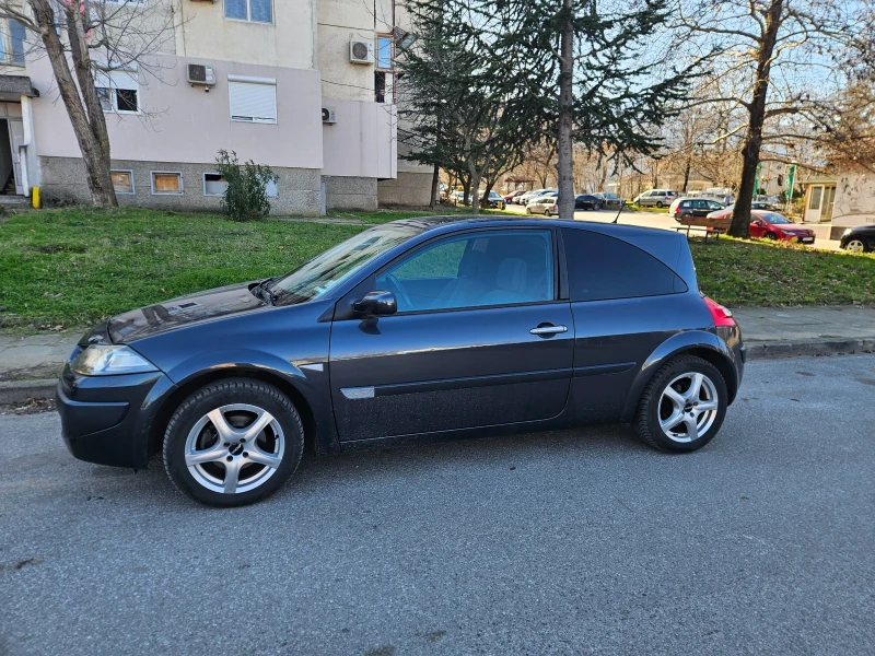 Renault Megane 2.0 бензин - газ, снимка 2 - Автомобили и джипове - 52943274
