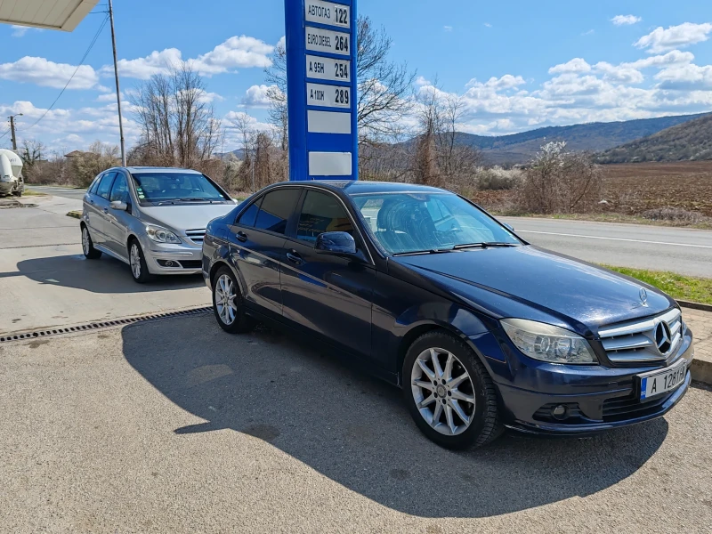 Mercedes-Benz C 220 C220 646 мотор най здравия на  MB, снимка 3 - Автомобили и джипове - 52977678