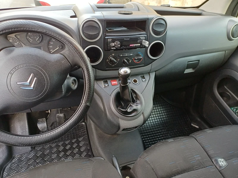 Citroen Berlingo, снимка 8 - Автомобили и джипове - 53396260